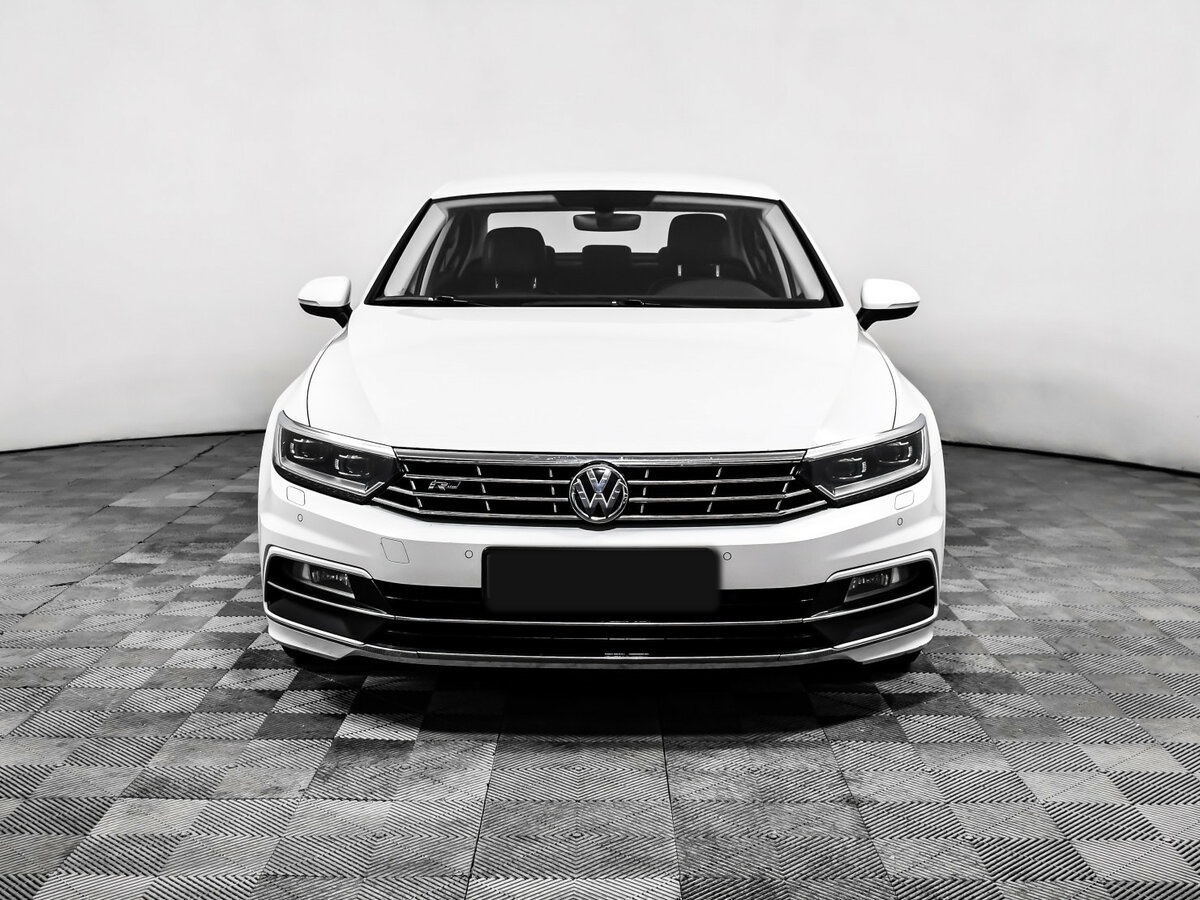Купить Volkswagen Passat, 2018, 94 745 км.. Фото: #1
