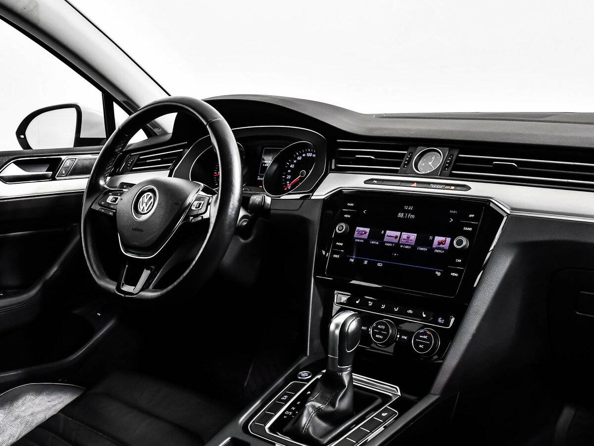 Купить Volkswagen Passat, 2018, 94 745 км.. Фото: #7
