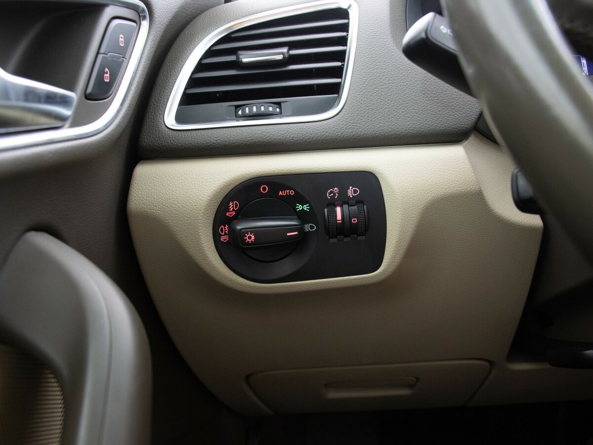 Купить Audi Q3, 2013, 209 348 км.. Фото: #12