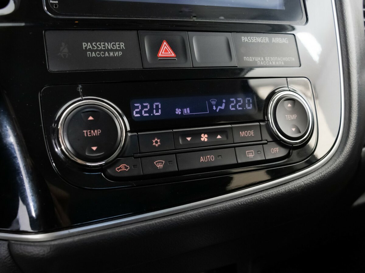 Купить Mitsubishi Outlander, 2017, 191 296 км.. Фото: #18