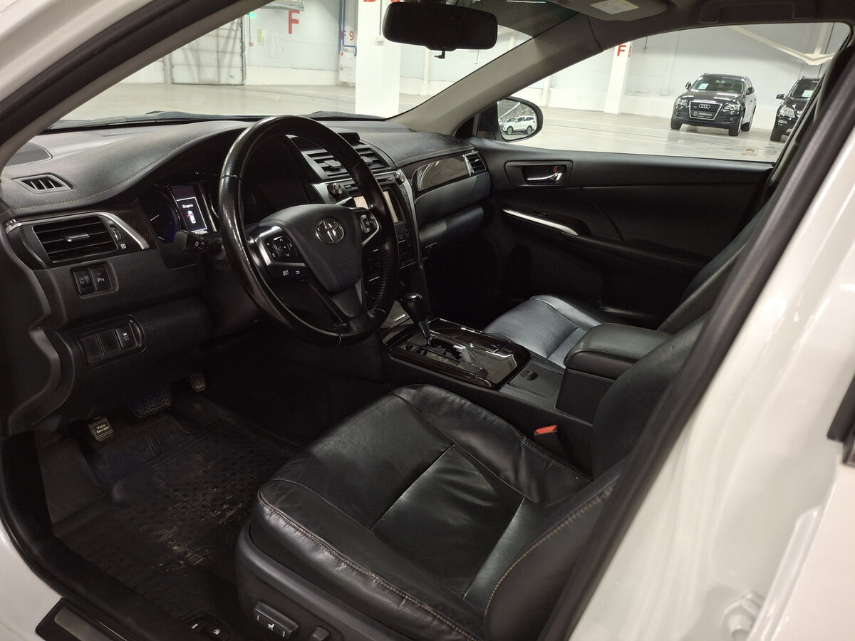 Купить Тойота Камри, 2015, 192 185 км.. Фото: #15