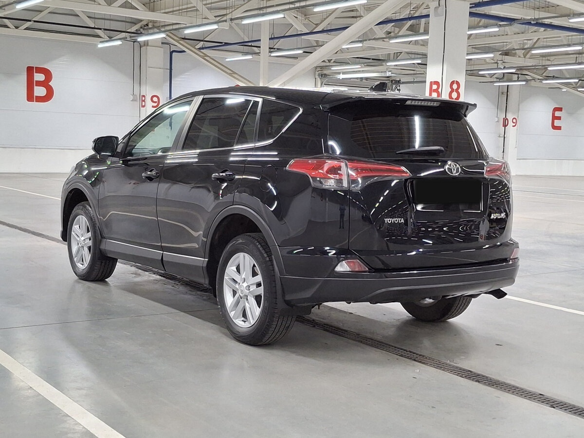 Купить Toyota RAV4, 2019, 81 575 км.. Фото: #6