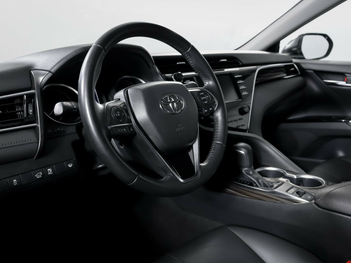 Купить Toyota Camry, 2019, 70 133 км.. Фото: #12