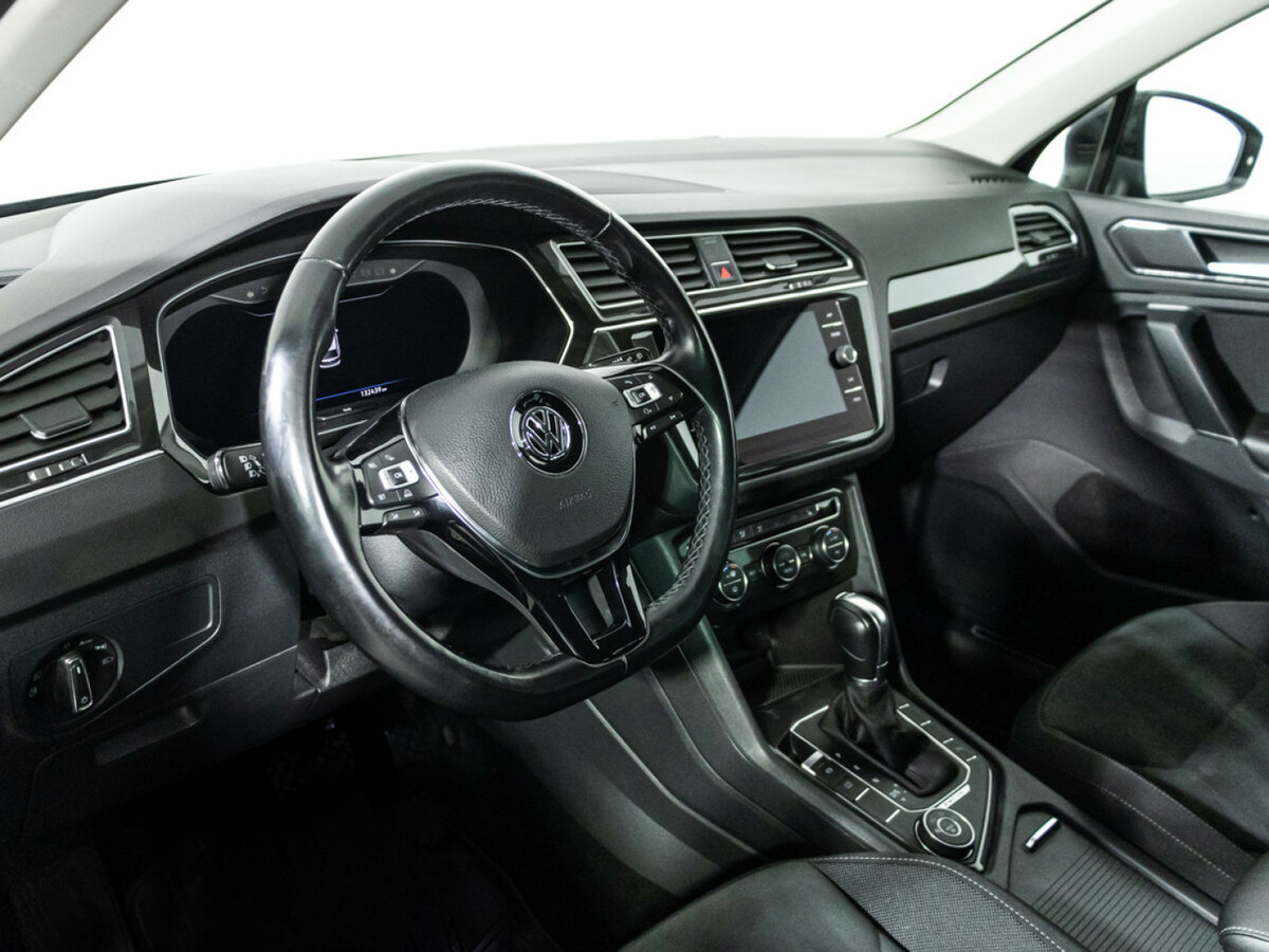 Купить Volkswagen Tiguan, 2018, 132 436 км.. Фото: #10