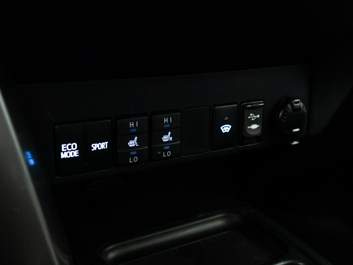 Купить Toyota RAV4, 2015, 76 266 км.. Фото: #15