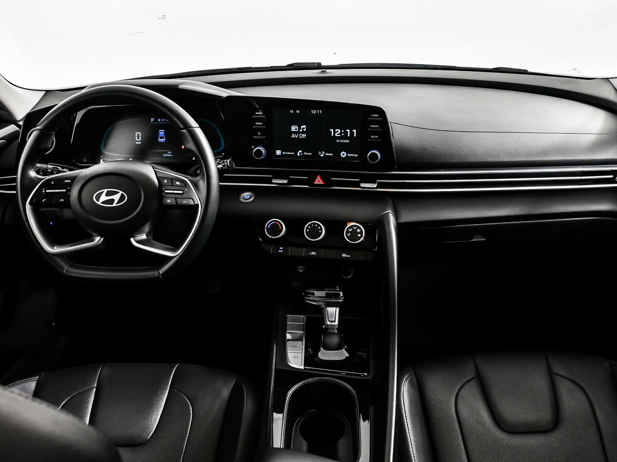 Купить Hyundai Elantra, 2023, 57 075 км.. Фото: #13