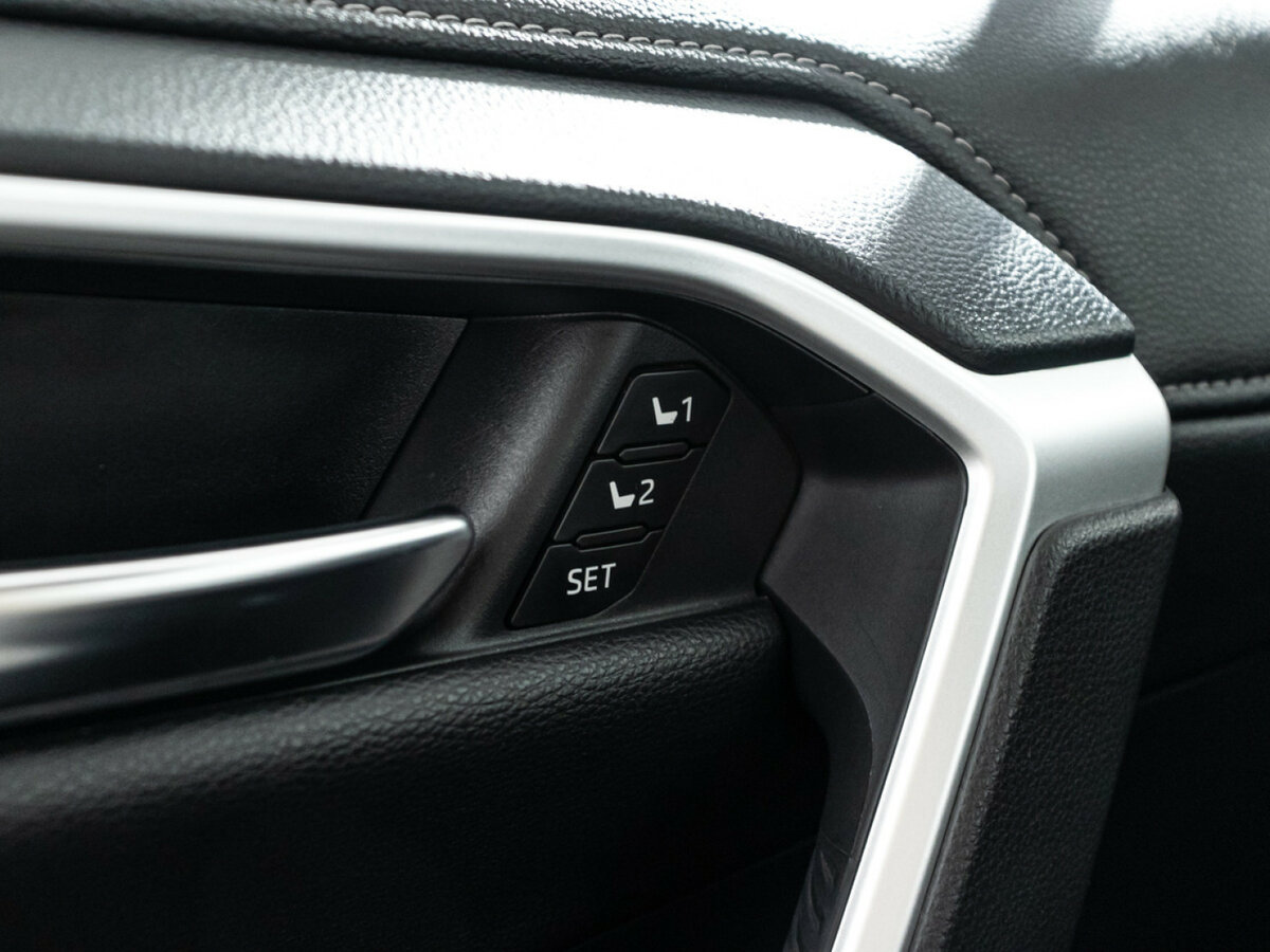 Купить Toyota RAV4, 2020, 37 866 км.. Фото: #15