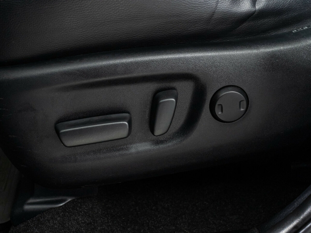 Купить Toyota RAV4, 2016, 111 735 км.. Фото: #13