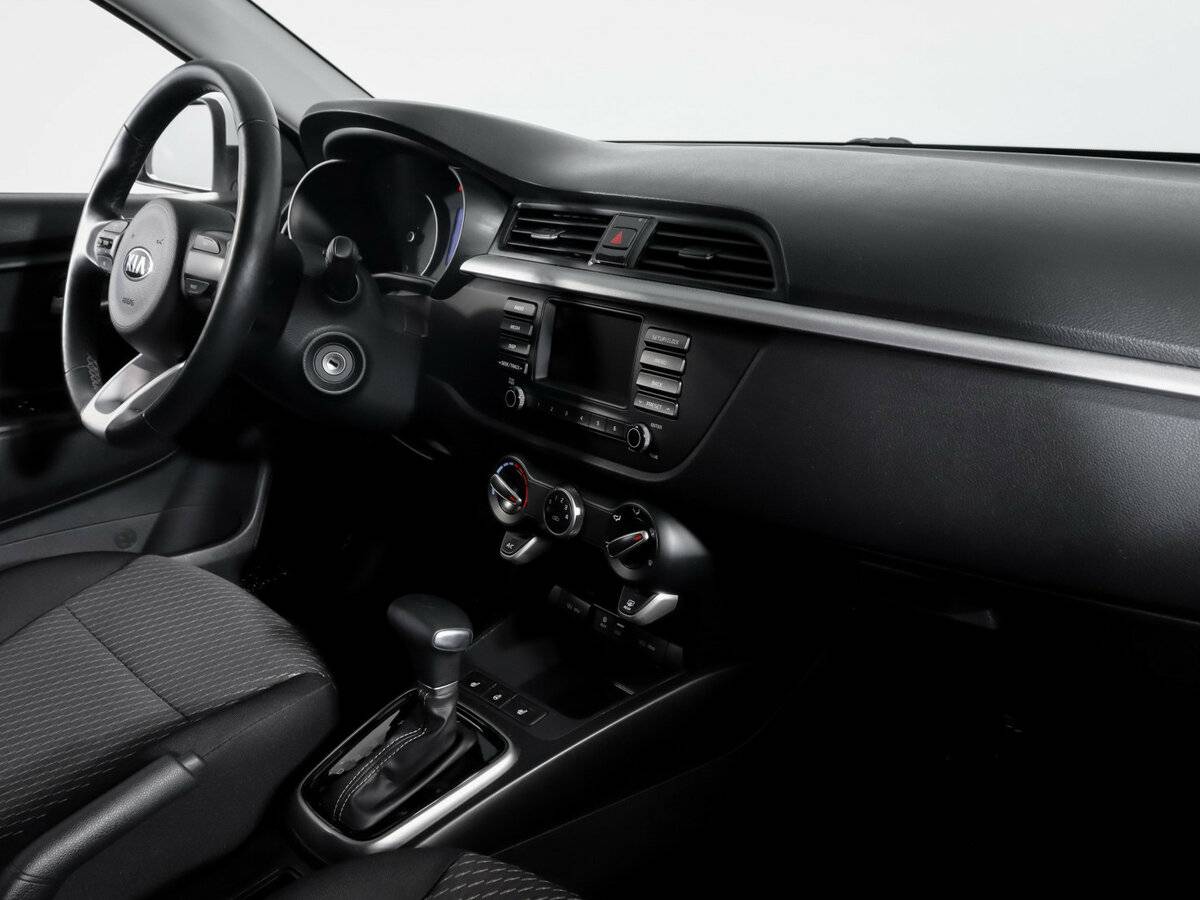 Купить Kia Rio, 2018, 37 716 км.. Фото: #6