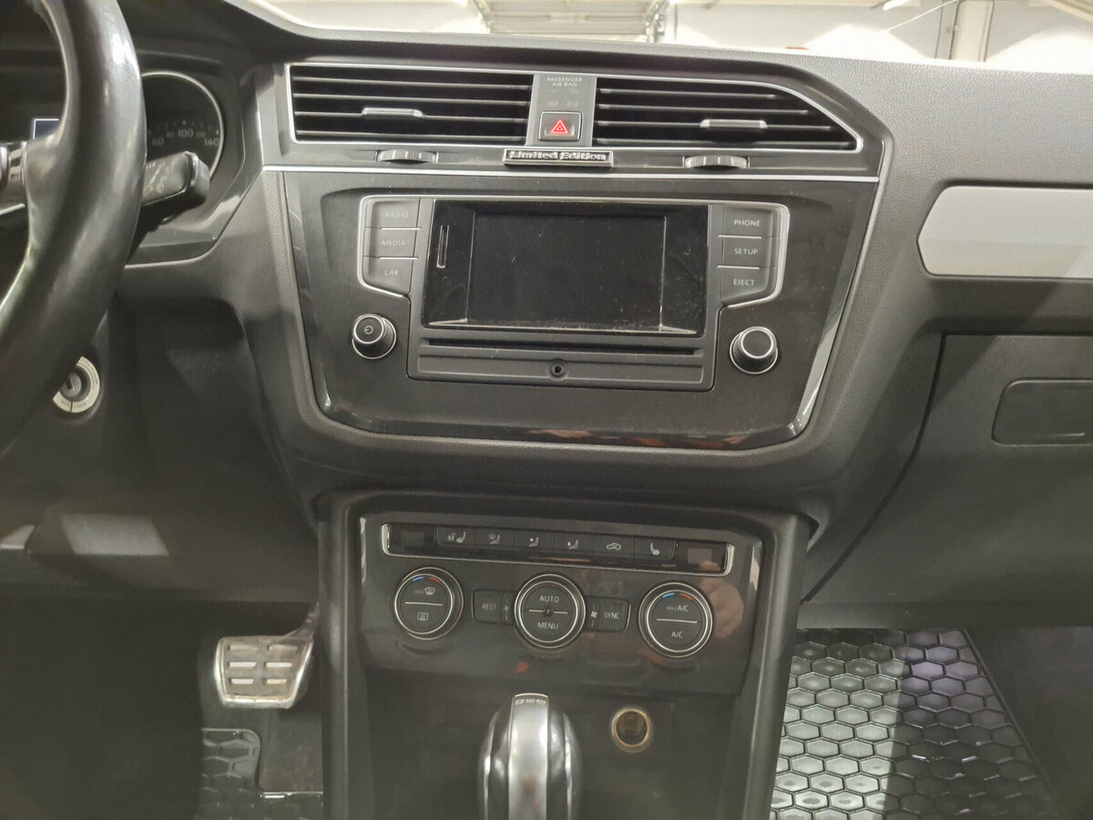Купить Volkswagen Tiguan, 2017, 92 511 км.. Фото: #14