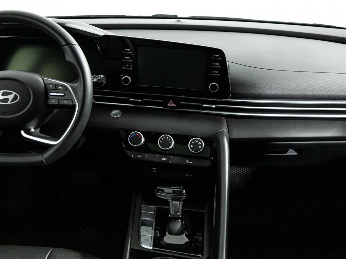 Купить Hyundai Elantra, 2023, 29 459 км.. Фото: #13