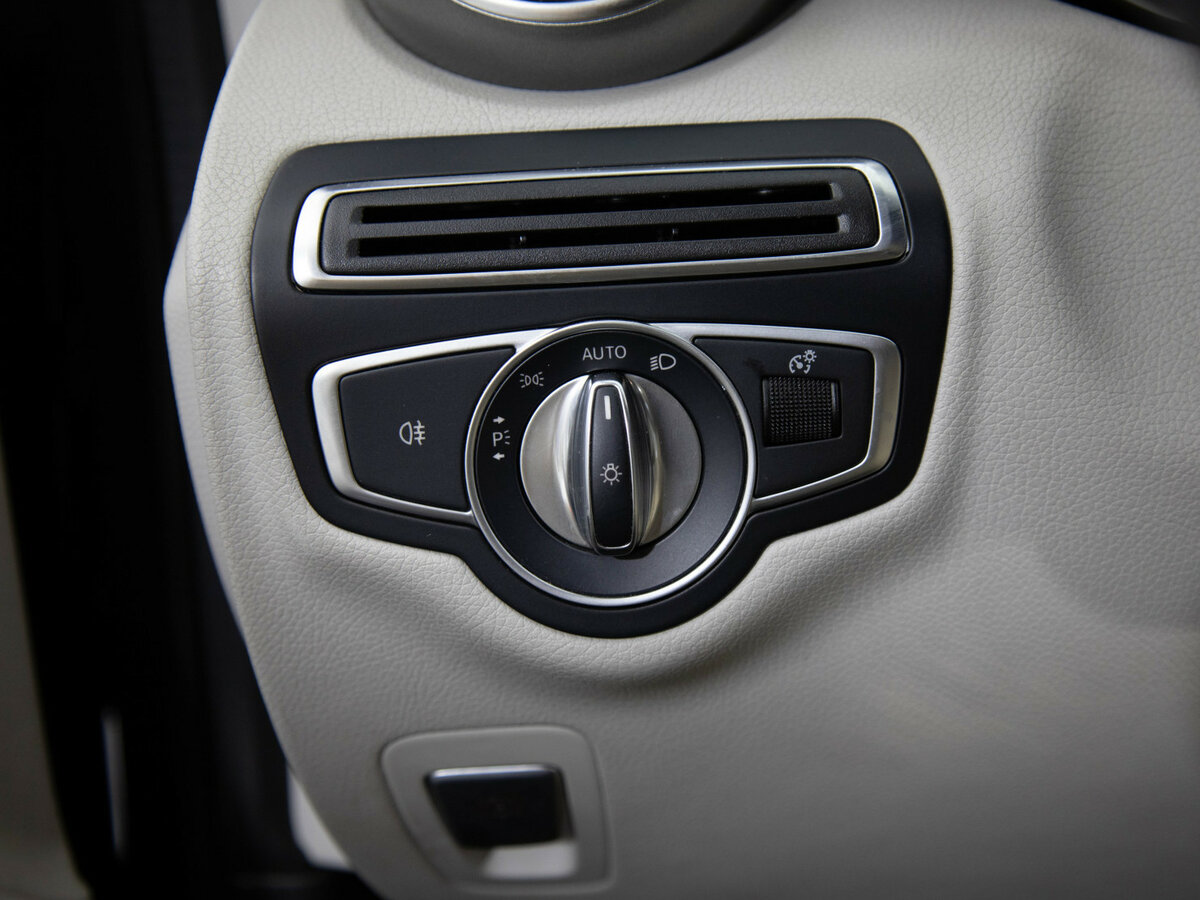 Купить Mercedes-Benz C-Класс, 2017, 252 649 км.. Фото: #9