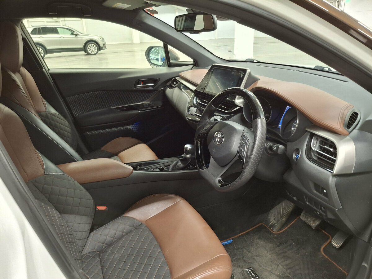 Купить Toyota C-HR, 2019, 41 025 км.. Фото: #15