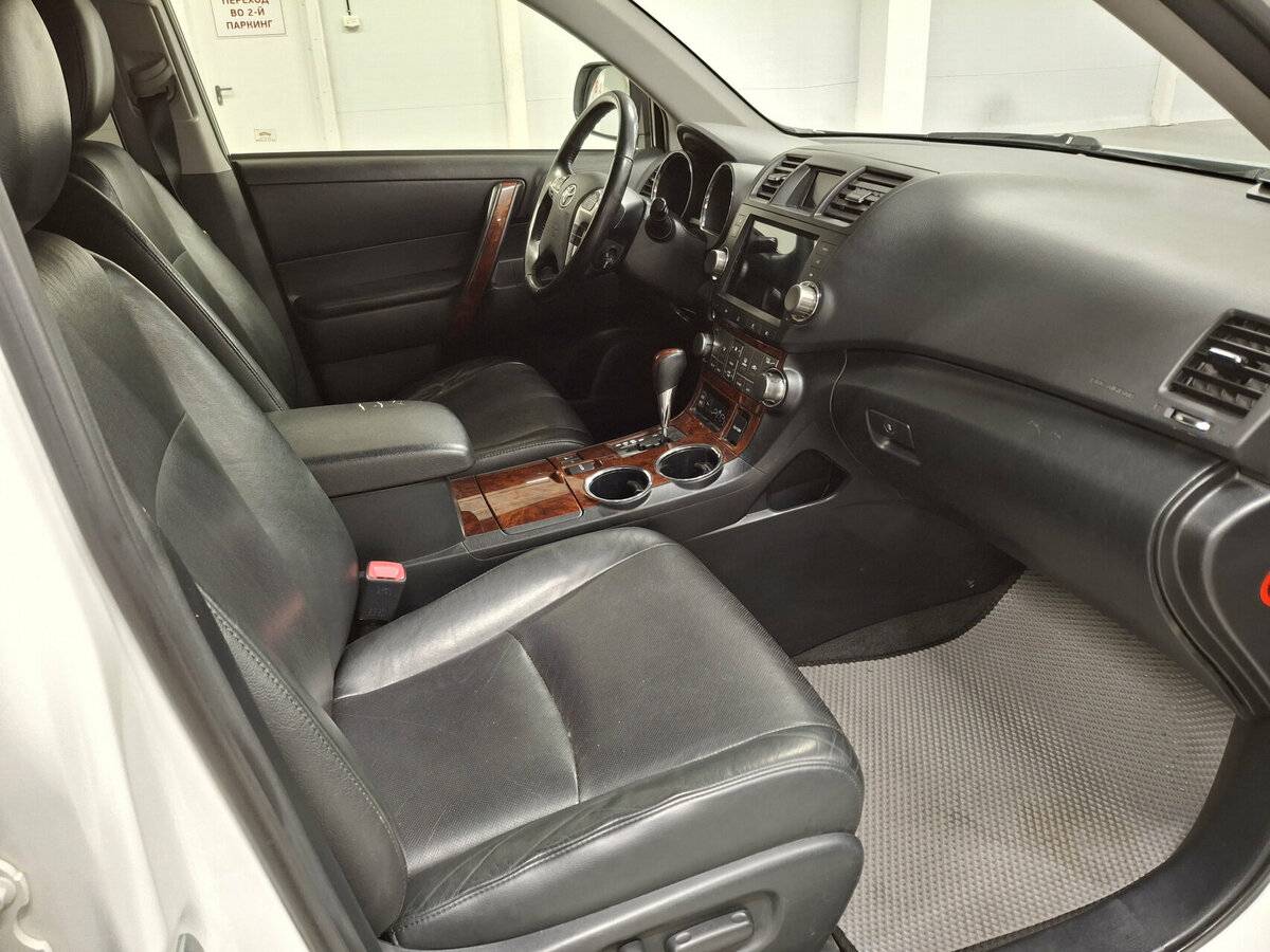 Купить Toyota Highlander, 2012, 237 951 км.. Фото: #10