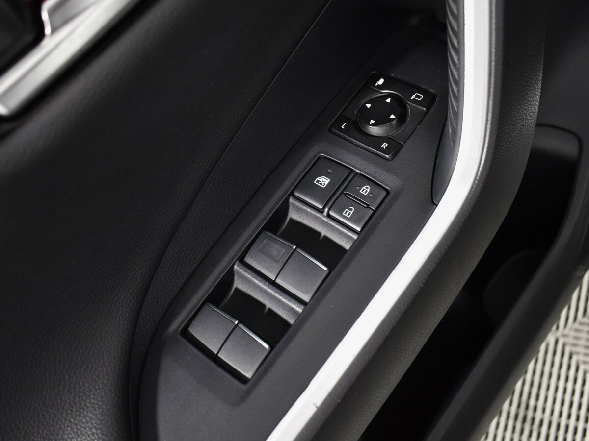 Купить Toyota RAV4, 2019, 93 916 км.. Фото: #17