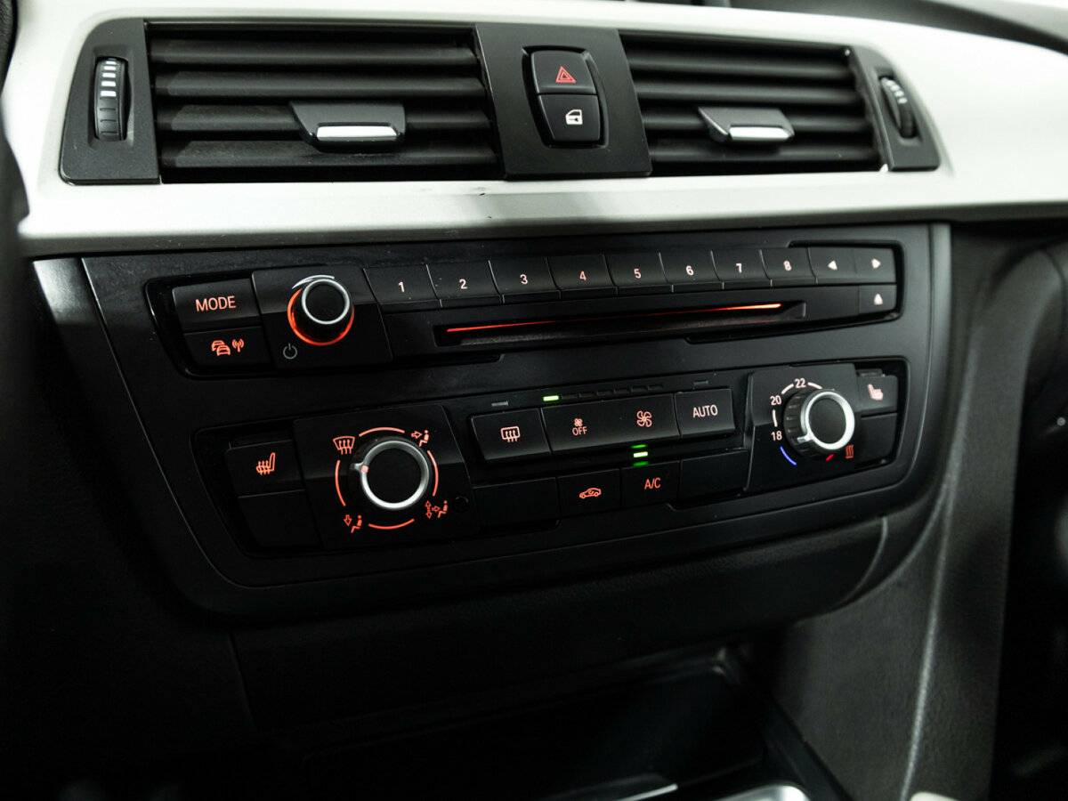 Купить BMW 3 серии, 2015, 189 000 км.. Фото: #18