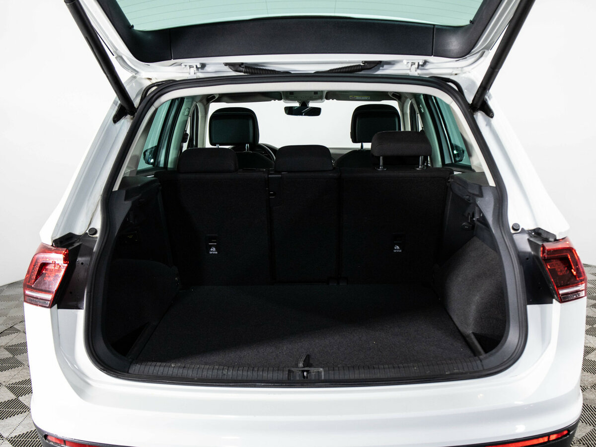 Купить Volkswagen Tiguan, 2018, 45 750 км.. Фото: #8