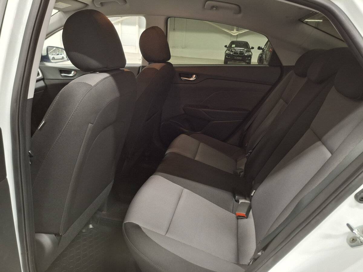 Купить Hyundai Solaris, 2017, 51 103 км.. Фото: #11