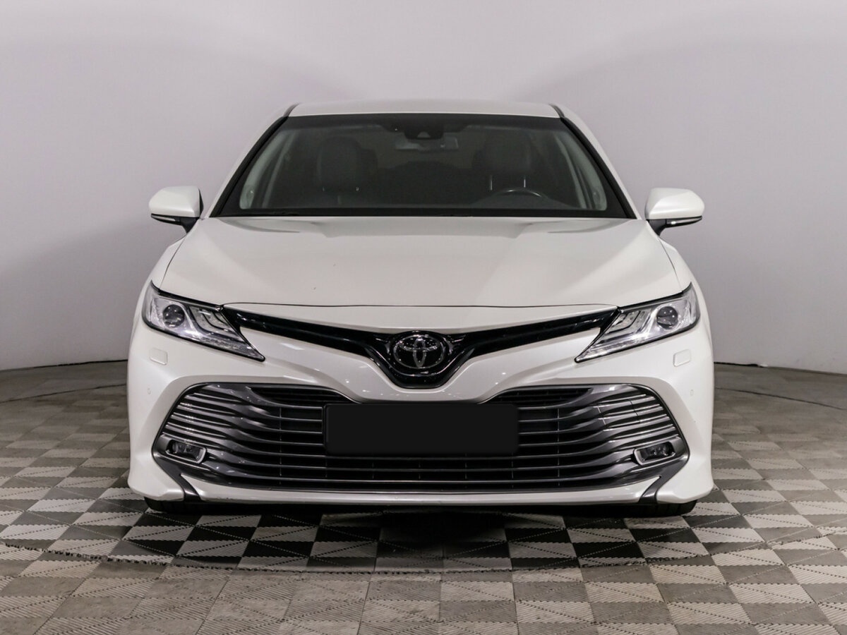 Купить Toyota Camry, 2019, 89 069 км.. Фото: #1