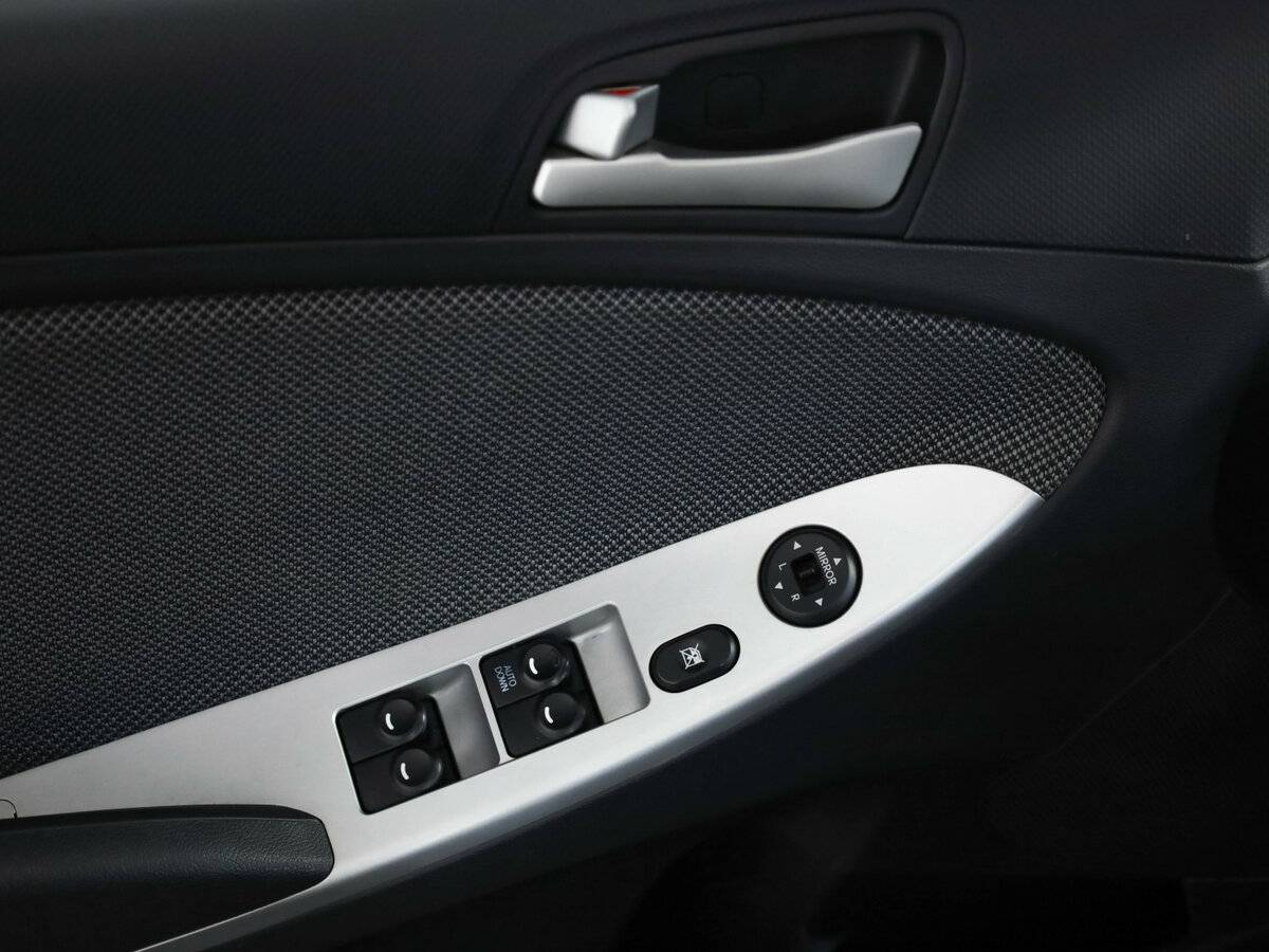 Купить Hyundai Solaris, 2013, 148 193 км.. Фото: #20