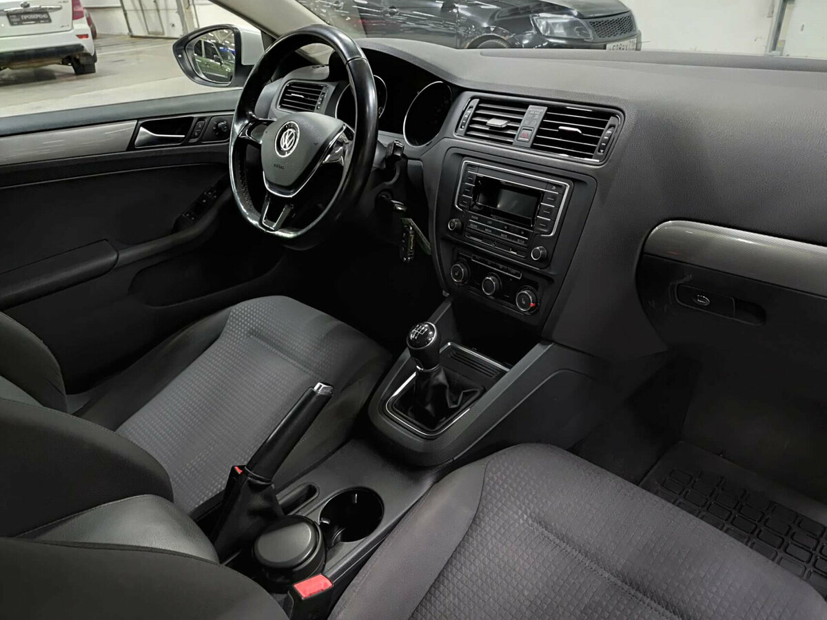 Купить Volkswagen Jetta, 2016, 138 933 км.. Фото: #10