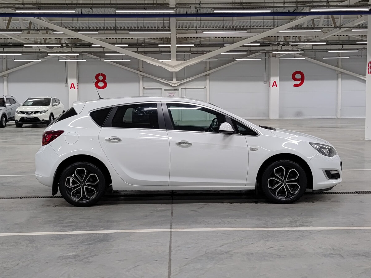 Купить Opel Astra, 2013, 180 852 км.. Фото: #3