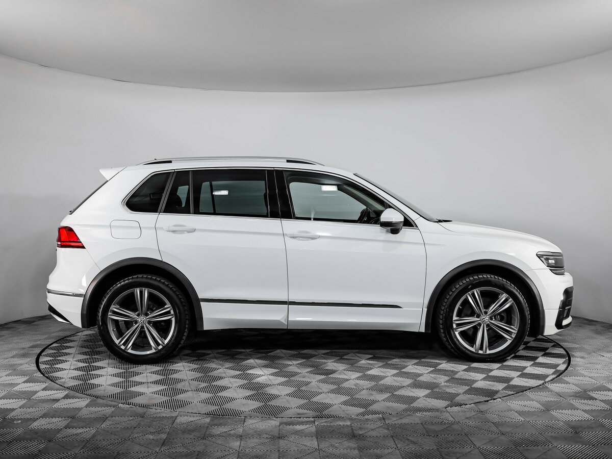 Купить Volkswagen Tiguan, 2019, 92 843 км.. Фото: #3