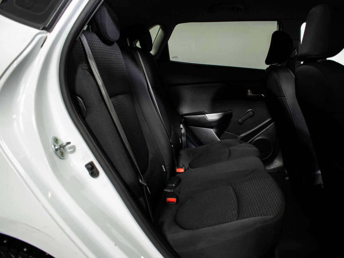 Купить Kia Rio, 2015, 109 935 км.. Фото: #8