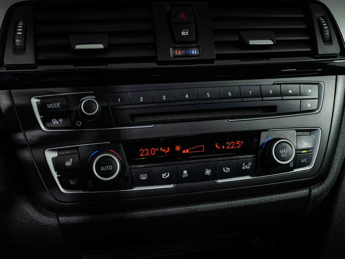 Купить BMW 3 серии, 2015, 125 500 км.. Фото: #12