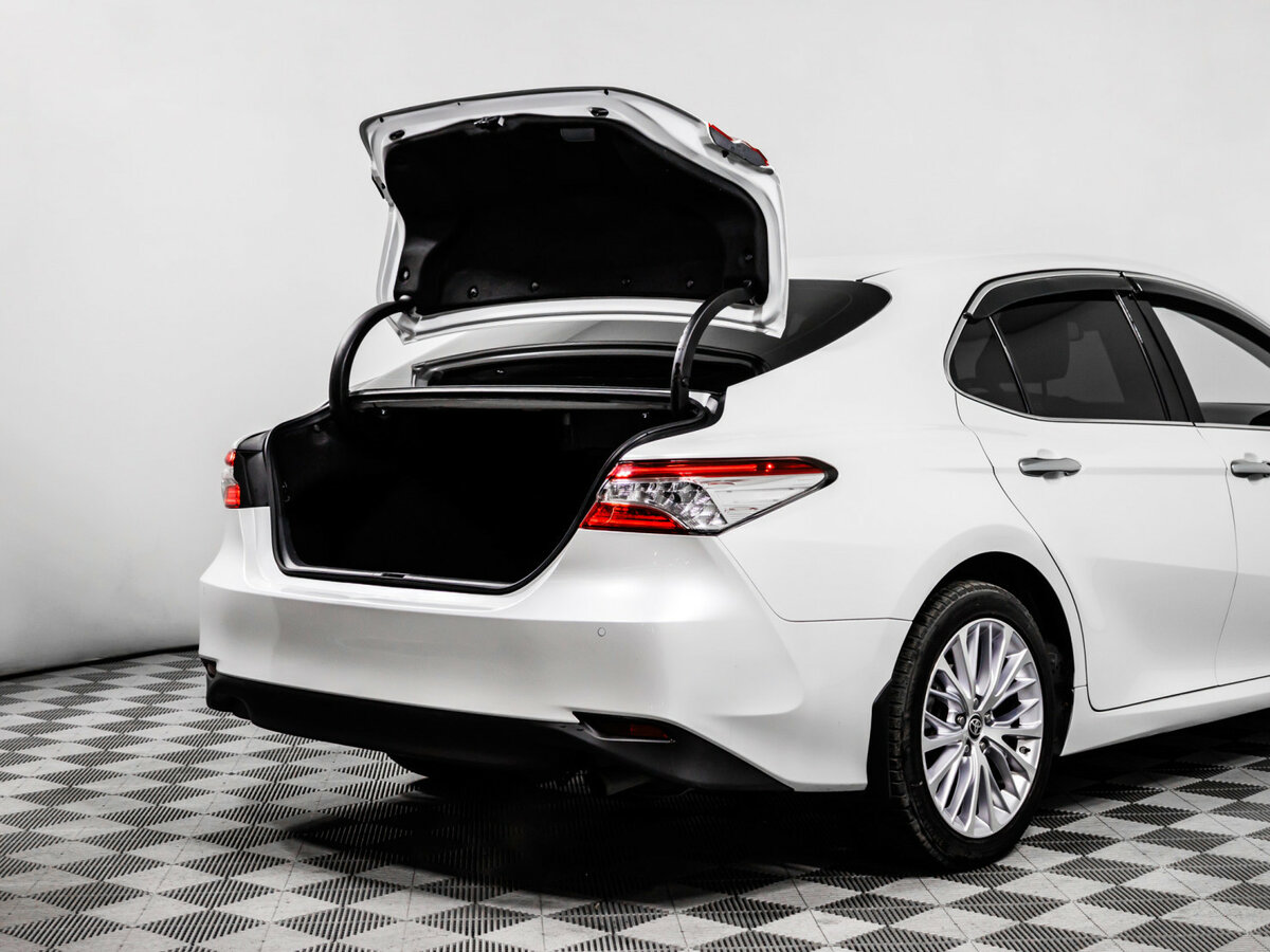 Купить Toyota Camry, 2019, 177 988 км.. Фото: #14
