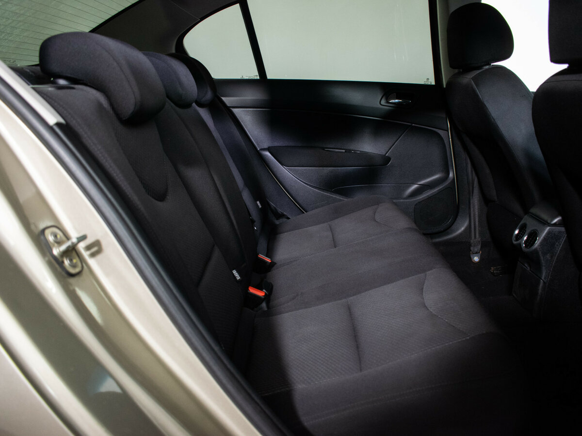 Купить Peugeot 408, 2013, 165 000 км.. Фото: #8