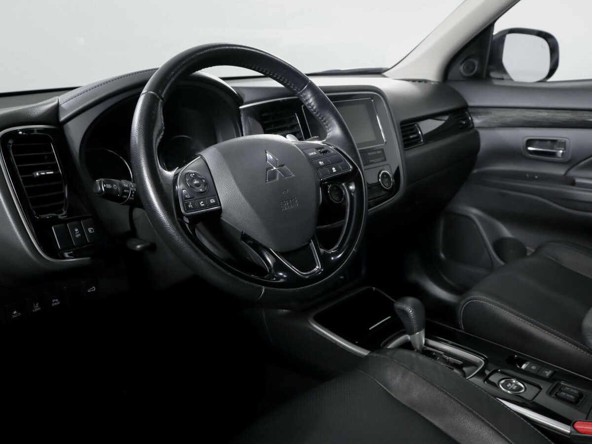 Купить Mitsubishi Outlander, 2018, 86 429 км.. Фото: #12