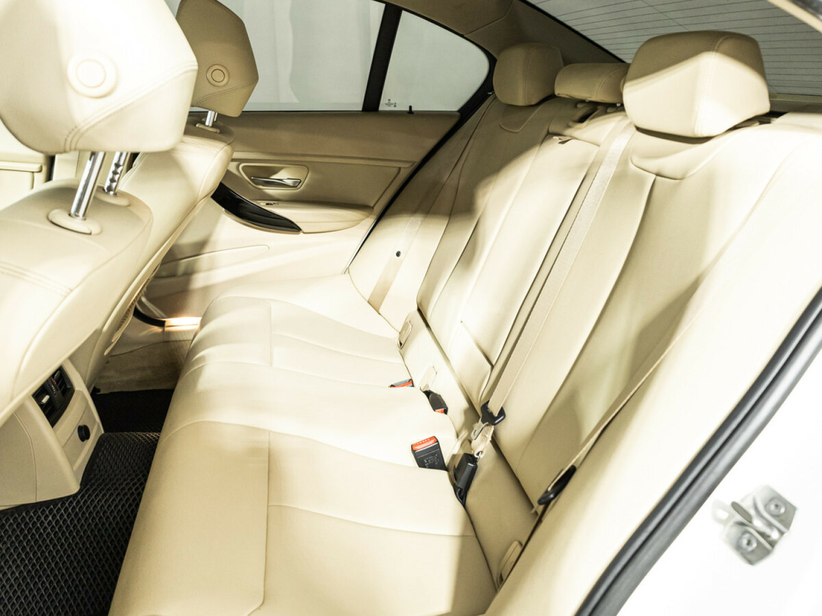 Купить BMW 3 серии, 2015, 206 788 км.. Фото: #9