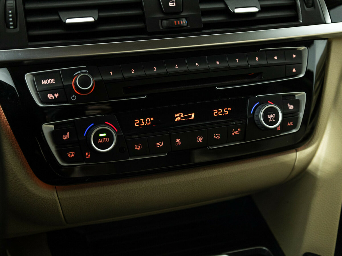 Купить BMW 3 серии, 2015, 206 788 км.. Фото: #15