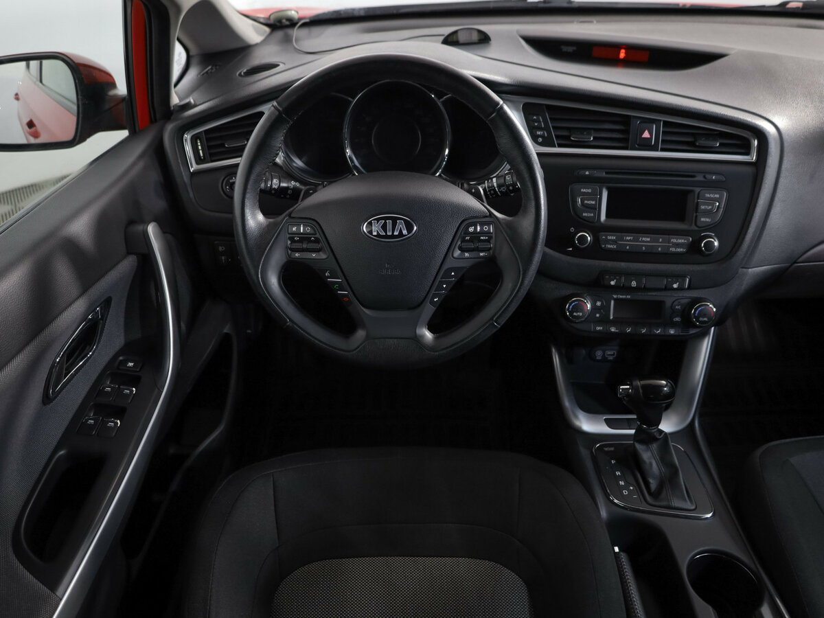 Купить Kia Ceed, 2016, 115 669 км.. Фото: #8